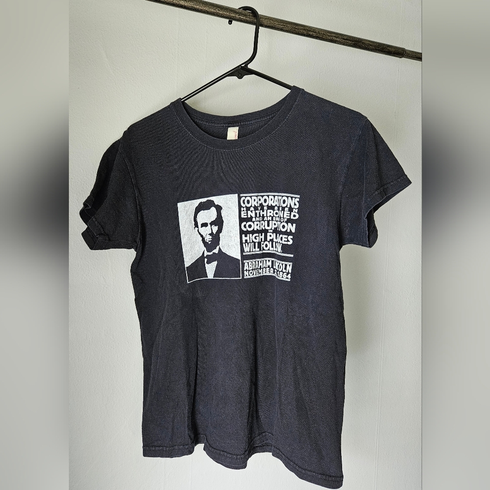 Abraham Lincoln Corporations Quote Black Graphic Short-Sleeve Tee